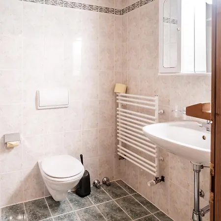 Stauders Und 4* ムタース