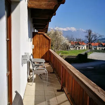 Stauders Und Couette-café 4*