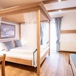 Bed & Breakfast Stauders Und 4*